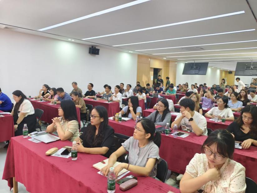 “惠聚产业 跨贸全球”-跨境电商企业运营新机遇（惠阳站）圆满举行(图1)